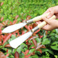 Herramientas de jardinería: pala para desbrozar, paleta y rastrillo.