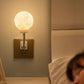 Luz nocturna inteligente con forma de luna y activación por voz