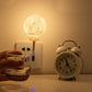 Luz nocturna inteligente con forma de luna y activación por voz