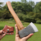 Hacha de guerra duradera con mango de madera