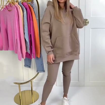Conjunto elegante de sudadera y pantalón para muje