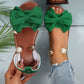 Elegantes sandalias con tira al tobillo y perlas.