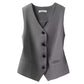 Elegante chaleco de mujer con cuello en V y botones en la parte delantera.