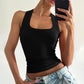 Camiseta sin mangas ajustada de cuello en U acanalada para mujer
